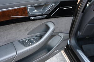 Audi A8 4.2 TDI quattro Lang Pro Line+ NL NAP
