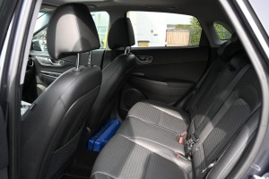 Hyundai KONA EV Premium 64 kWh Trekhaak Schuifdak SOH 100%