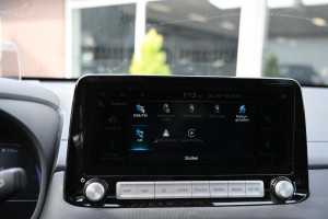 Hyundai KONA EV Premium 64 kWh Trekhaak Schuifdak SOH 100%