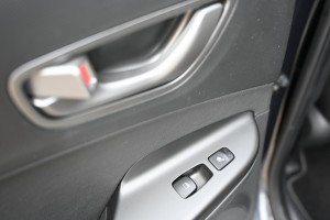 Hyundai KONA EV Premium 64 kWh Trekhaak Schuifdak SOH 100%