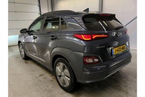 Hyundai KONA EV Premium 64 kWh Trekhaak Schuifdak