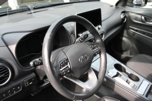 Hyundai KONA EV Premium 64 kWh Trekhaak Schuifdak SOH 100%