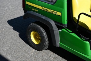 John Deere Gator CX 