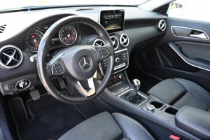 Mercedes-Benz A-Klasse 160 Ambition Carplay Stoelverwarming