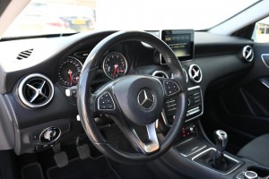 Mercedes-Benz A-Klasse 160 Ambition Carplay Stoelverwarming