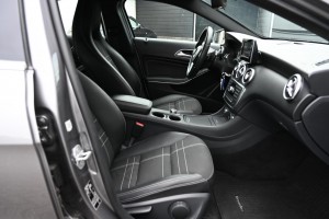 Mercedes-Benz A-Klasse 180 Ambition Automaat Amg velgen Trekhaak