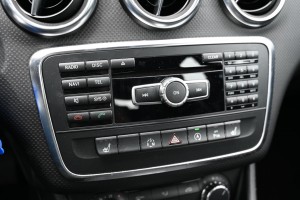 Mercedes-Benz A-Klasse 180 Ambition Automaat Amg velgen Trekhaak