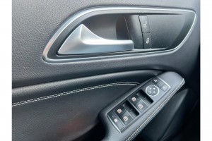 Mercedes-Benz A-Klasse 180 Ambition Automaat Amg velgen Trekhaak