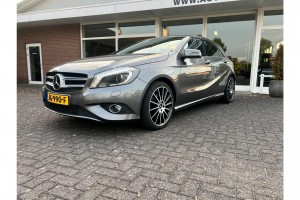 Mercedes-Benz A-Klasse 180 Ambition Automaat Amg velgen Trekhaak