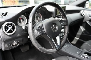 Mercedes-Benz A-Klasse 180 Ambition Automaat Amg velgen Trekhaak