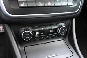 Mercedes-Benz A-Klasse 180 CDI Automaat AMG Panorama dak Comand Leder Camera