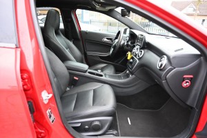 Mercedes-Benz A-Klasse 180 CDI Automaat AMG Panorama dak Comand Leder Camera