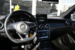 Mercedes-Benz A-Klasse 180 d AUTOMAAT AMG PANORAMADAK