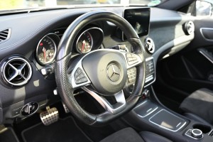 Mercedes-Benz A-Klasse 200 AMG Edition Panoramadak Carplay Night pakket