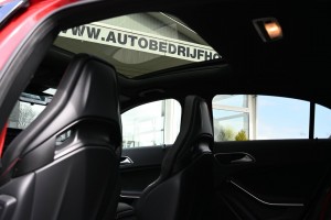 Mercedes-Benz A-Klasse AMG 45 4MATIC Performance stoelen Panoramadak 19