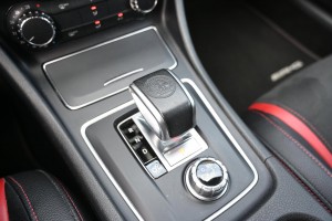 Mercedes-Benz A-Klasse AMG 45 4MATIC Performance stoelen Panoramadak 19