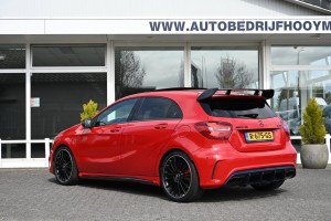 Mercedes-Benz A-Klasse AMG 45 4MATIC Performance stoelen Panoramadak 19