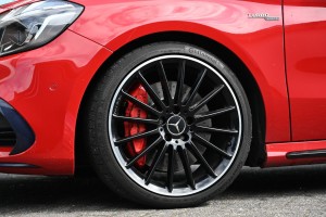 Mercedes-Benz A-Klasse AMG 45 4MATIC Performance stoelen Panoramadak 19
