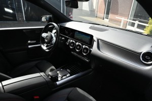 Mercedes-Benz B-Klasse 180 AMG NIGHT CARPLAY STOELVERWARMING