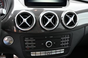 Mercedes-Benz B-Klasse 180 AUT7 AMG NIGHT PANORAMADAK CARPLAY