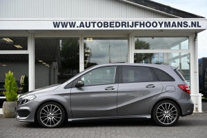 Mercedes-Benz B-Klasse 180 AUT7 AMG NIGHT PANORAMADAK CARPLAY