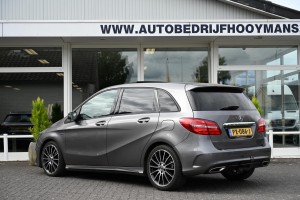 Mercedes-Benz B-Klasse 180 AUT7 AMG NIGHT PANORAMADAK CARPLAY