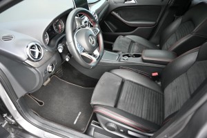 Mercedes-Benz B-Klasse 180 AUT7 AMG NIGHT PANORAMADAK TREKHAAK