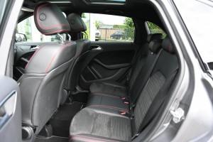 Mercedes-Benz B-Klasse 180 AUT7 AMG NIGHT PANORAMADAK TREKHAAK