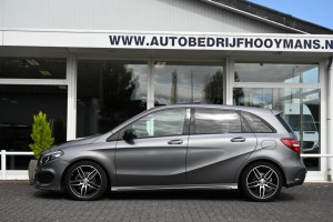 Mercedes-Benz B-Klasse 180 AUT7 AMG NIGHT PANORAMADAK TREKHAAK