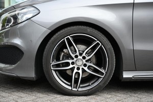 Mercedes-Benz B-Klasse 180 AUT7 AMG NIGHT PANORAMADAK TREKHAAK