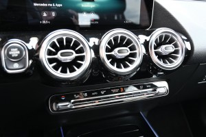Mercedes-Benz B-Klasse 180 Premium Trekhaak Carplay Elektrische achterklep
