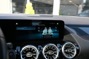 Mercedes-Benz B-Klasse 250 e Business Solution AMG Panoramadak Memory Sfeerverlichting
