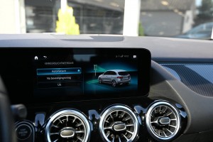 Mercedes-Benz B-Klasse 250 e Business Solution AMG Panoramadak Memory Sfeerverlichting