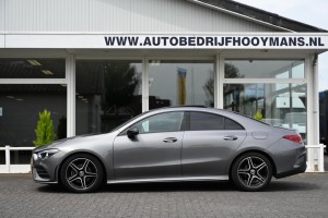 Mercedes-Benz CLA-Klasse 180 AMG PANORAMADAK NIGHT SFEERVERLICHTING