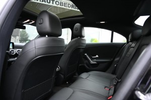 Mercedes-Benz CLA-Klasse 180 Luxury Panoramadak Memory Carplay