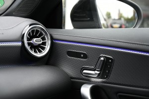 Mercedes-Benz CLA-Klasse 180 Luxury Panoramadak Memory Carplay