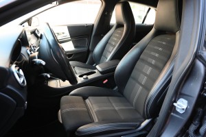 Mercedes-Benz CLA-Klasse Shooting Brake 180 Automaat Urban Carplay Camera Stoelverwarming