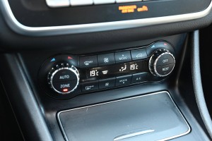 Mercedes-Benz CLA-Klasse Shooting Brake 180 Automaat Urban Carplay Camera Stoelverwarming