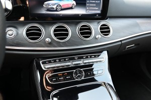 Mercedes-Benz E-Klasse 350 e Avantgarde Carplay Head-up Leder