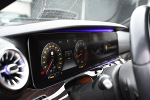 Mercedes-Benz E-Klasse Cabrio 200 Widescreen Luchtvering Head-Up Leder