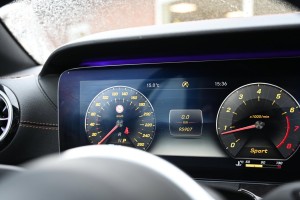 Mercedes-Benz E-Klasse Cabrio 200 Widescreen Luchtvering Head-Up Leder
