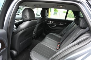 Mercedes-Benz E-Klasse Estate 200 Exclusive Trekhaak Burmester AMG velgen