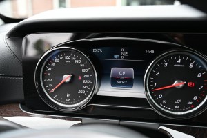 Mercedes-Benz E-Klasse Estate 200 Exclusive Trekhaak Burmester AMG velgen
