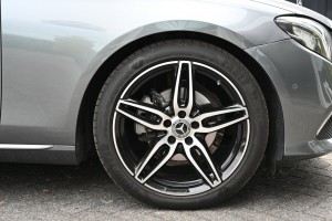 Mercedes-Benz E-Klasse Estate 200 Exclusive Trekhaak Burmester AMG velgen