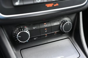 Mercedes-Benz GLA 200 Ambition Trekhaak Stoelverwarming