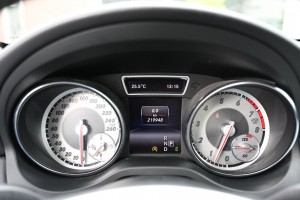 Mercedes-Benz GLA 200 Ambition Trekhaak Stoelverwarming