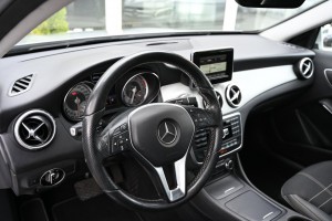 Mercedes-Benz GLA 200 Ambition Trekhaak Stoelverwarming