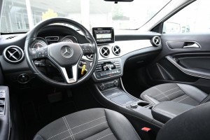 Mercedes-Benz GLA 200 Ambition Trekhaak Stoelverwarming