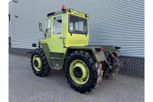 Mercedes-Benz MB-Trac 800 