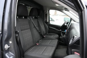 Mercedes-Benz Vito 111 CDI Lang Navi Airco 3 persoons Parktronic LMV